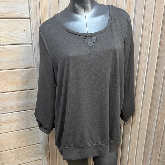 French Laundry Olive Gray Scoop Neck 3/4 Sleeve Top - Picture 1 of 5